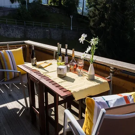 Le Manoir Penthouse 아파트